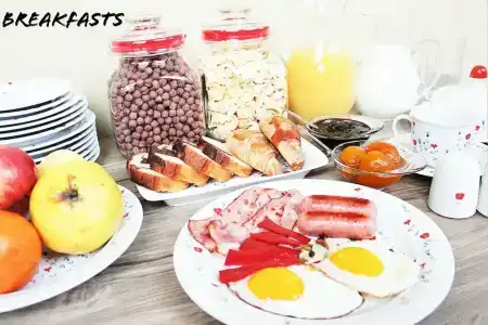 Red Fox Guesthouse - 18