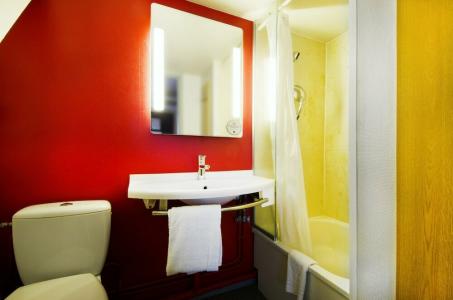 B&B Hôtel Chartres le Forum - 57
