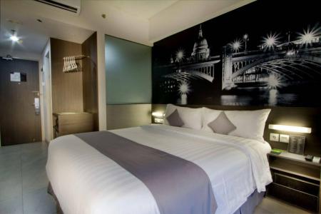 Neo Tendean Jakarta by Aston - 55