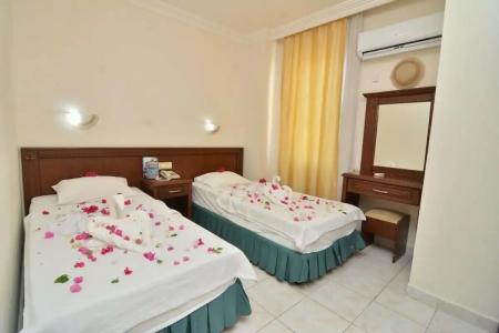 Rose Garden Apart - 57