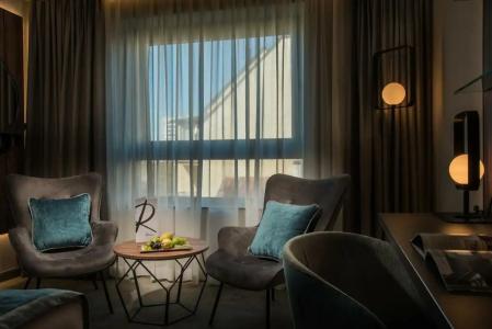 Rosslyn Central Park Sofia - 34