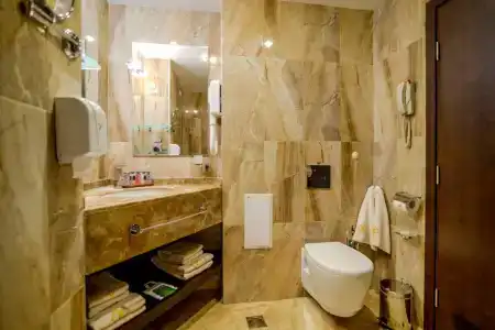 International Casino & Tower Suites - 23