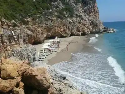 Elite Luxury Suite & Spa - 18