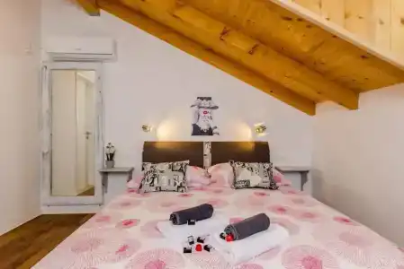 Guest House Nikolina - 9