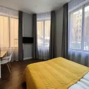 Demokrat na 9-oy Sovetskoy 5A - 12