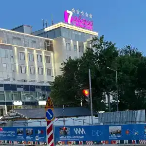 7 Avenue and SPA - 20