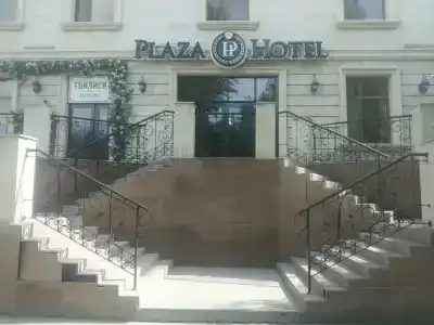 Plaza - 10