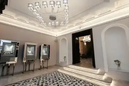 Cosmos Selection Saint-Petersburg Italyanskaya - 9