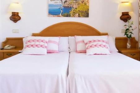 Valentin Reina Paguera - Adults Only - 66