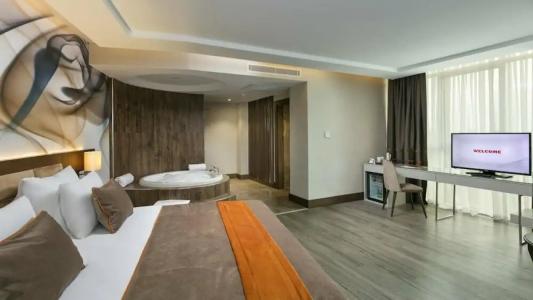 B Business & Spa - 46