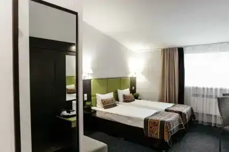 Avangard Apart-Hotel - 1