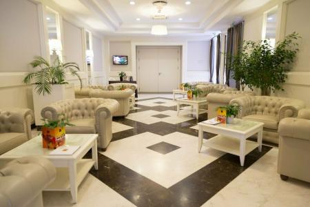 Leonardo Boutique Rome Monti - 34
