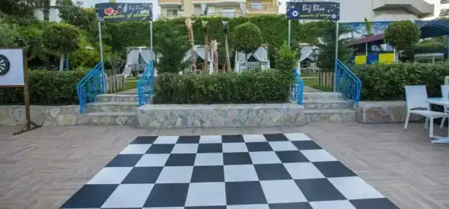 Club Big Blue Suit - All Inclusive - 38