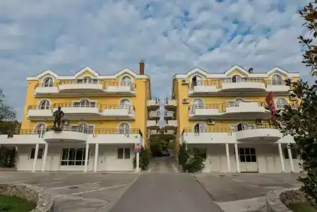 Crnogorska Kuća - 1