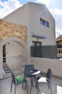 Ledra Maleme - 79