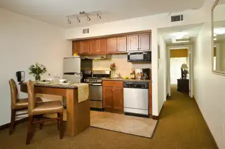 Coconut Cove All-Suite - 18