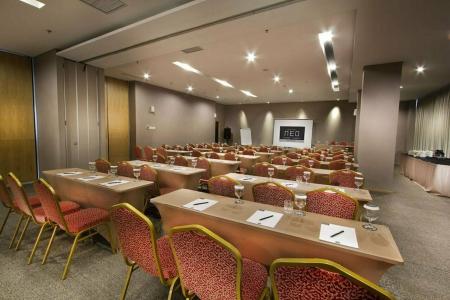 Neo Tendean Jakarta by Aston - 62