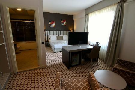 Ramada By Wyndham Soma - 22