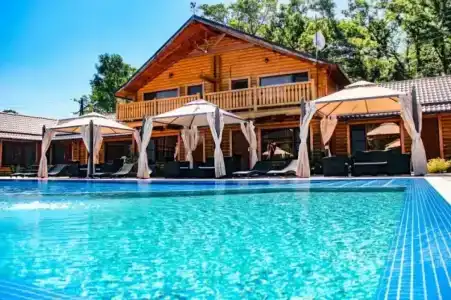 Zagorodny Klub Kura Tse Tse - 18