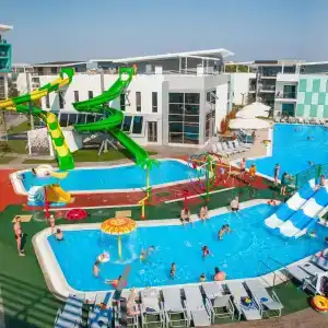 AURUM FAMILY RESORT & SPA - 3