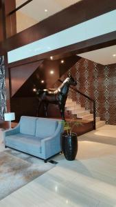 Metropolitan Dubai - 51