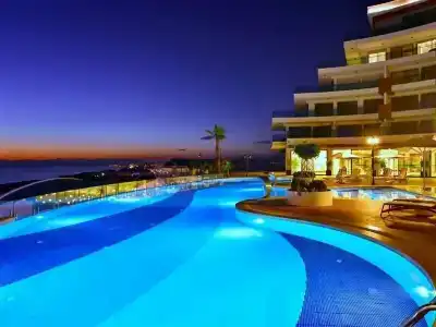 Elite Luxury Suite & Spa - 35