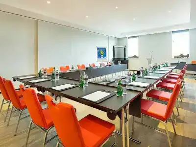 Ibis One Central - 52