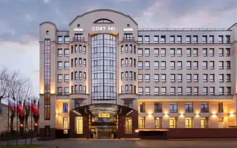 Courtyard by Marriott St Petersburg Center - 0