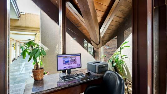 Best Western Orlando West - 34