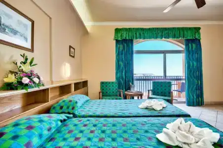 Paradise Bay Resort - 32