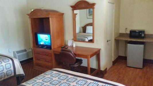 American Inn of Daytona - 7