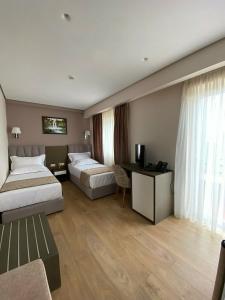 Agsel & SPA - 46