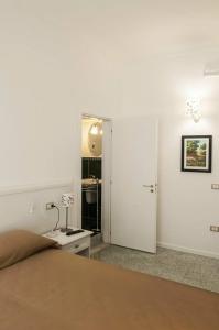 B&B Nike - Rooms Only - 82