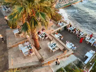 Ladonias Adakule	 - 64