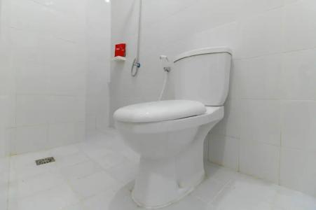 RedDoorz Plus @ Kapuk Business Park - 11