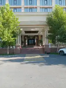 Ramada by Wyndham - 40