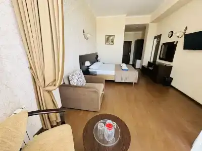 Lazurnoe Okno Guest House - 13