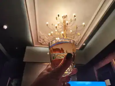 Orient Occident Istanbul, Autograph Collection - 13