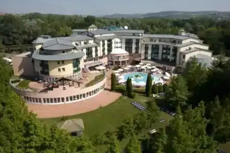 Lotus Therme & Spa - 14