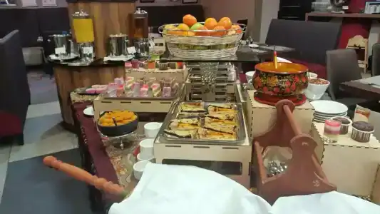 Four Points by Sheraton - 84