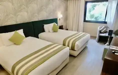 Kenzi Rose Garden - 44