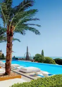 International Casino & Tower Suites - 95