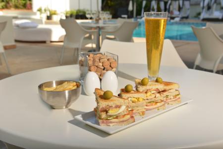Oh! Cancun - the Urban Oasis & Beach Club - 76