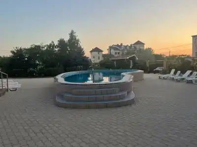 Veles - 10