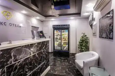 Алекс отель на Дыбенко - 8