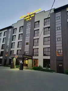 Мартон Лидер - 30
