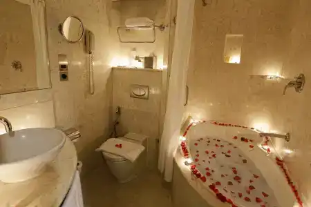 Ramada Plaza by Wyndham Dubai Deira - 44