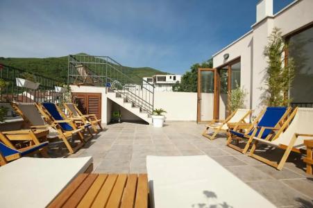 Twelve by Aycon - 84