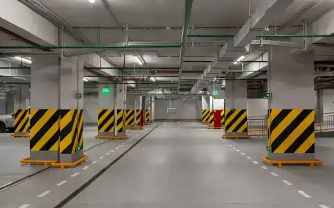 Hampton By Hilton - 9