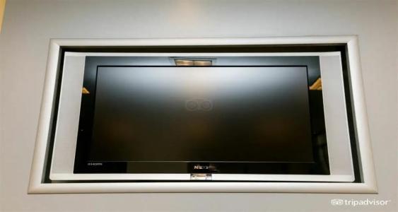 Panorama - Free EV Charging Station - 64